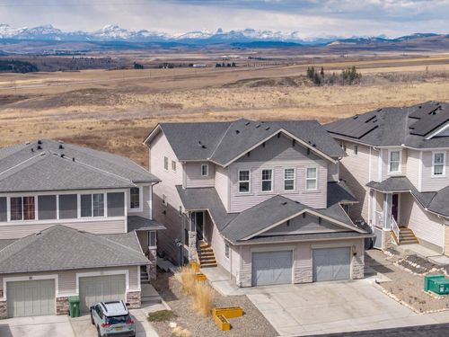 99 Heritage Hts, Cochrane, AB, T4C2R4 | Card Image