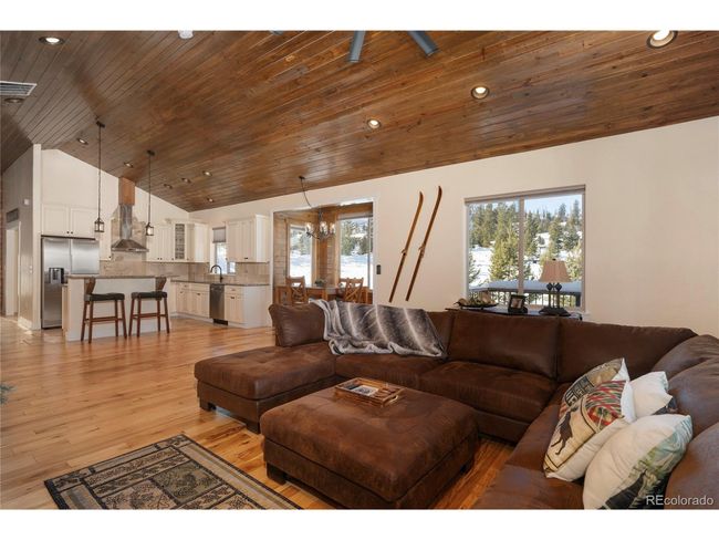 304 County Road 424, House other with 3 bedrooms, 3 bathrooms and null parking in Grand Lake CO | Image 13