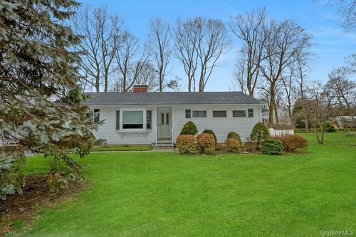 2 Milich Ln, New City, NY, 10956-2924 | Card Image