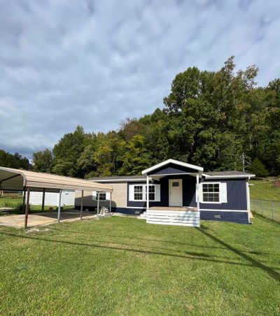 124 Beans Fork Road, House other with 3 bedrooms, 2 bathrooms and null parking in Middlesboro KY | Image 1