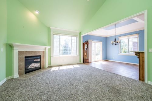 3548 Pointe Dr, Sterling Heights, MI, 48314-3174 | Card Image