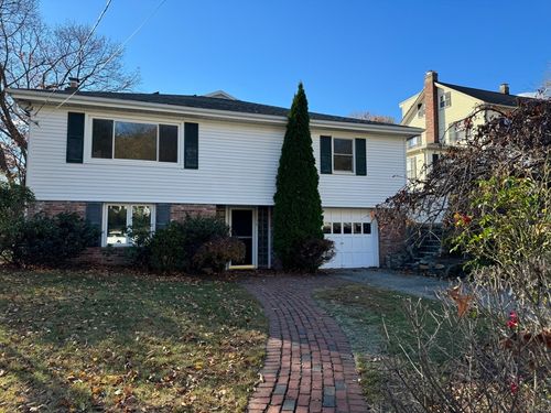 154 Lincoln Rd, Medford, MA, 02155-2449 | Card Image