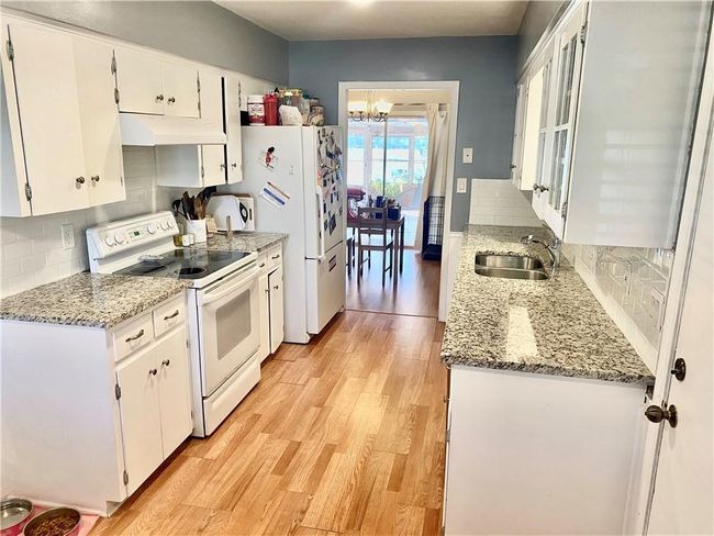 1609 Springer Ln, House other with 4 bedrooms, 2 bathrooms and 6 parking in Austin TX | Image 8