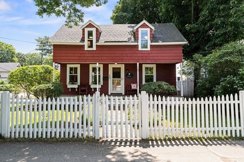 225 Mystic St, Arlington, MA, 02474-1101 | Card Image
