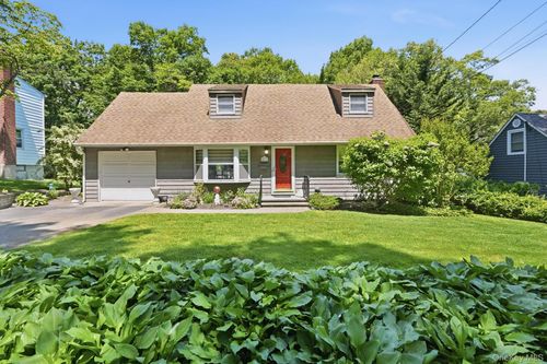 41 Semon Rd, Huntington, NY, 11743-4222 | Card Image