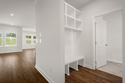 1924 Hildebrand Ln, Columbia, TN, 38401-3787 | Card Image