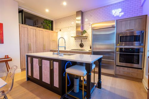 309-220 Salter St, New Westminster, BC, V3M0H4 | Card Image