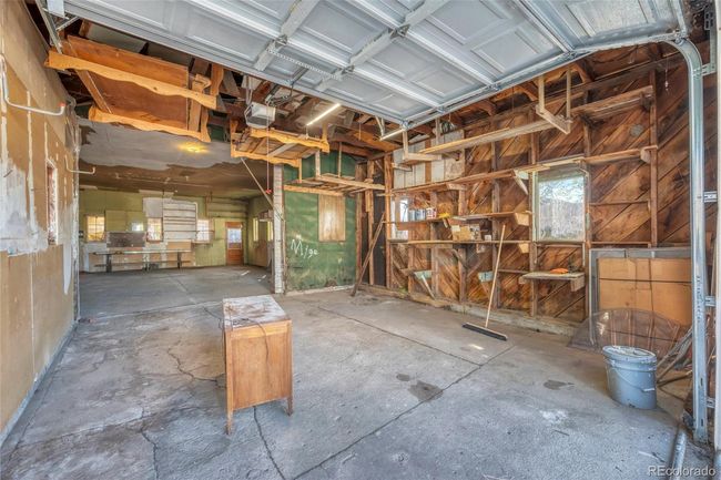 garage/workshop | Image 28