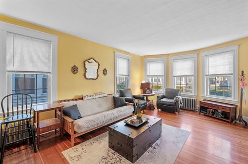 1-9 Glover St, Salem, MA, 01970-5501 | Card Image