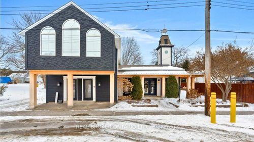 {{alt}} | Card Image