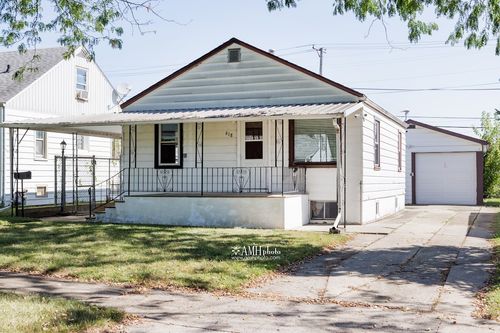 618 N 9th Ave, Kankakee, IL, 60901-2907 | Card Image