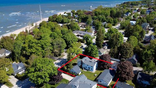 34 Huron St S, Southampton, ON, N0H2L0 | Card Image
