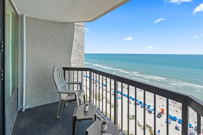 Balcony with view of water and​​‌​​​​‌​​‌‌​‌‌​​​‌‌​​‌‌​‌​​​​​‌ beach | Image 19