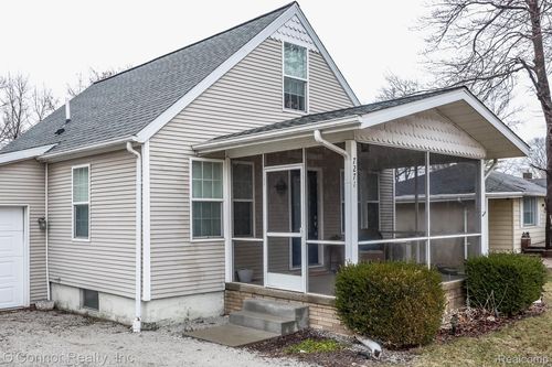 7271 Lakewood Road, Worth Township, MI, 48450 | Card Image