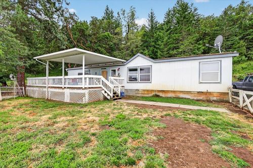 483 Wren Ridge Dr, Eagle Point, OR, 97524-9788 | Card Image