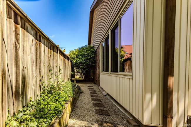 UNIT-10 - 3400 W Riggin Rd, Condo with 2 bedrooms, 2 bathrooms and null parking in Muncie IN | Image 26