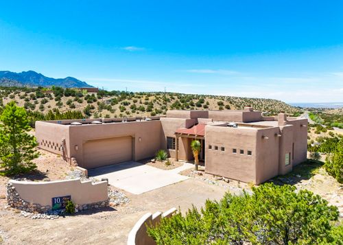 10 Pinon Ridge Dr, Placitas, NM, 87043-9252 | Card Image