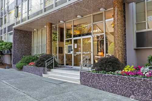 803-1221 Minor Ave, Seattle, WA, 98101-4217 | Card Image