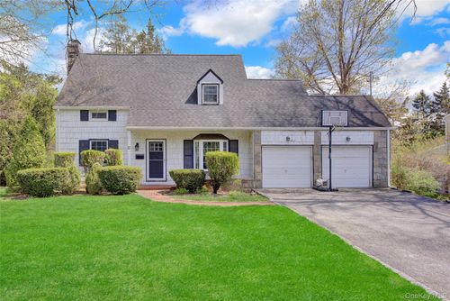 12 Barberry Ln, Roslyn Heights, NY, 11577-1502 | Card Image
