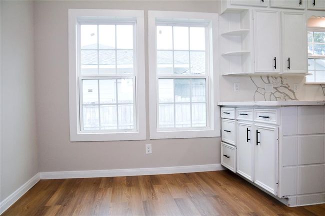 the perfect and cozy dinning area is here. | Image 5