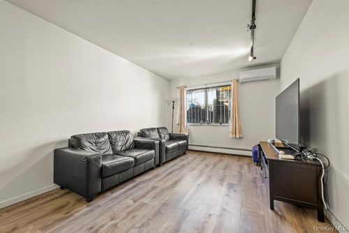 86 57th Ave, Elmhurst, NY, 11373-4837 | Card Image