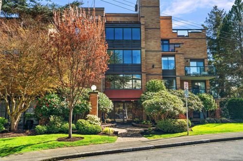 201-1280 Newport Ave, Victoria, BC, V8S5E7 | Card Image