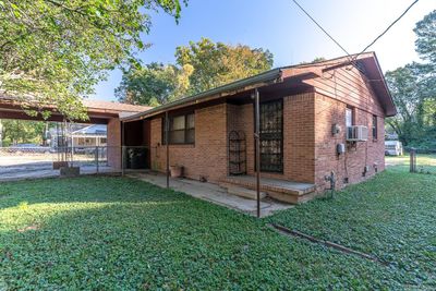 1110 Haltom Street, House other with 2 bedrooms, 1 bathrooms and null parking in Jonesboro AR | Image 2