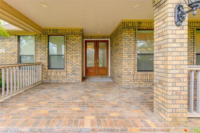 2418 Majestic Oaks Ct, House other with 5 bedrooms, 6 bathrooms and null parking in Rosharon TX | Image 11