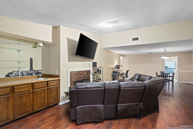 APT-1203 - 7738 Chambers Rd, Condo with 2 bedrooms, 2 bathrooms and null parking in San Antonio TX | Image 6