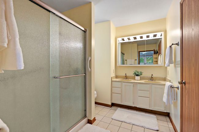 The second floor bathroom connects to the primary | Image 19