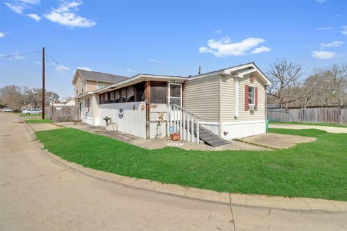 3338 Angelfish Cv, Baytown, TX, 77523-2155 | Card Image
