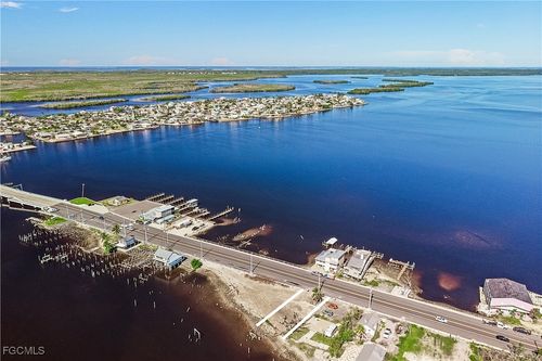 4227-4225-4227 Pine Island Rd Nw, MATLACHA, FL, 33993-9776 | Card Image