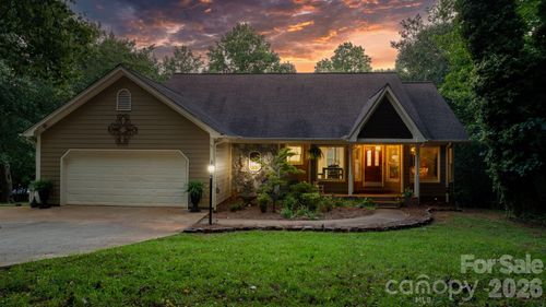 4093 Fairview Dr, Maiden, NC, 28650-9358 | Card Image