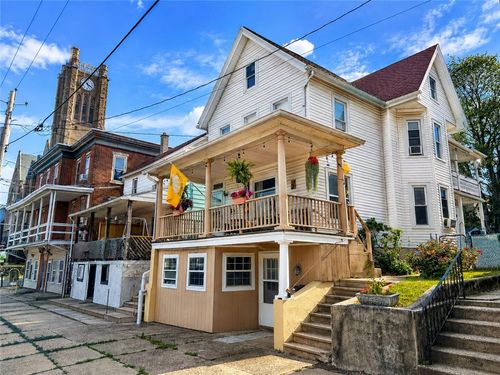 182 S 2nd St, Lehightn Boro, PA, 18235-2033 | Card Image