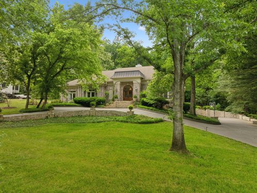 915 Calloway Dr, Brentwood, TN, 37027-6539 | Card Image
