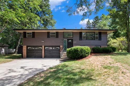 3303 W Valley View Dr, Saint Joseph, MI, 49085-9480 | Card Image