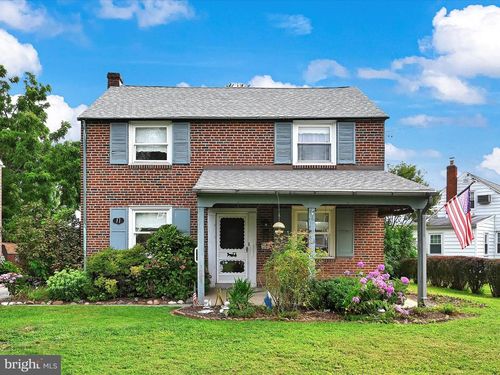 11 Woodbine Rd, HAVERTOWN, PA, 19083-4534 | Card Image