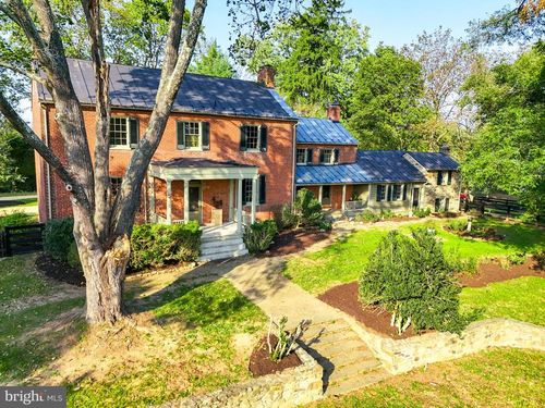 20048 Shelburne Glebe Rd, PURCELLVILLE, VA, 20132-5124 | Card Image