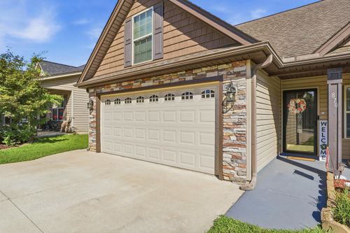 870 Vandenburg Dr, Boiling Springs, SC, 29316-9305 | Card Image