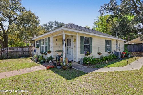 2119 18th Ave, Gulfport, MS, 39501-4735 | Card Image
