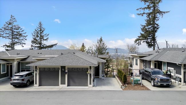 128 - 6026 Lindeman Street, Townhouse with 3 bedrooms, 3 bathrooms and 3 parking in Chilliwack BC | Image 2