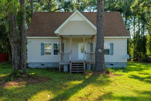 83 E Howell Dr, Lakeland, GA, 31635-5522 | Card Image