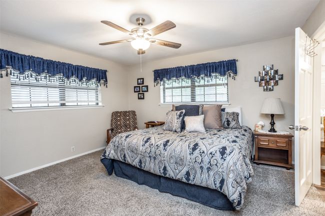 2002 Everglade Dr, House other with 3 bedrooms, 4 bathrooms and null parking in Gainesville TX | Image 19