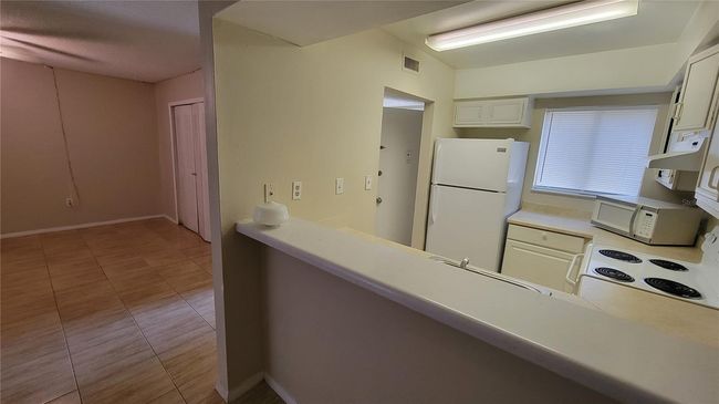 261 - 261 Scottsdale Sq, Condo with 1 bedrooms, 1 bathrooms and null parking in WINTER PARK FL | Image 8