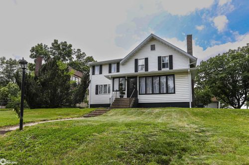 102 Forest Dr, Fairfield, IA, 52556-3030 | Card Image