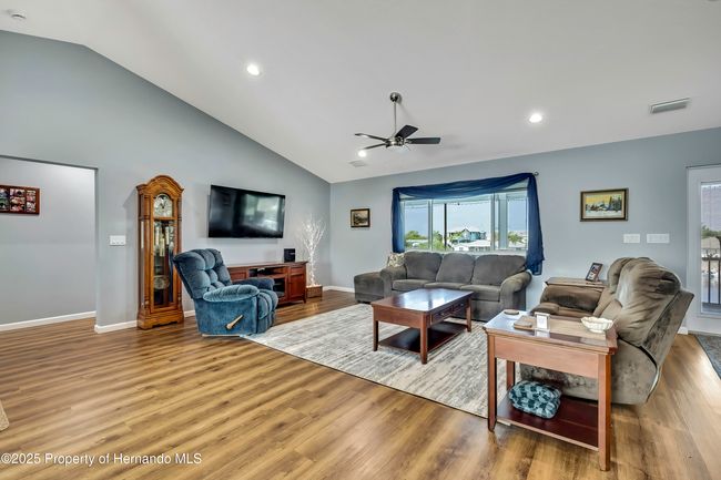 4123 Daisy Dr, House other with 3 bedrooms, 2 bathrooms and null parking in Hernando Beach FL | Image 12