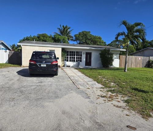 1670 Nw 1st Way, Pompano Beach, FL, 33060-5214 | Card Image