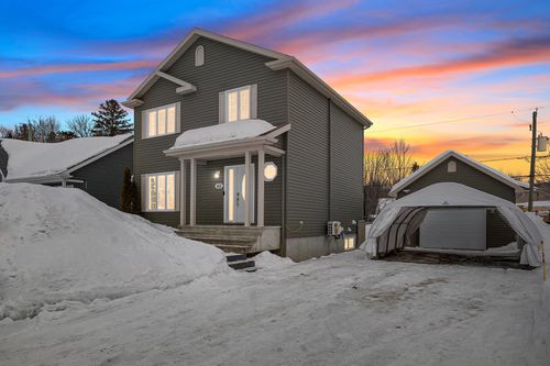 44 Rue Napoléon-Beaumont, Ste-Catherine-De-La-J-Cartier, QC, G3N0N8 | Card Image