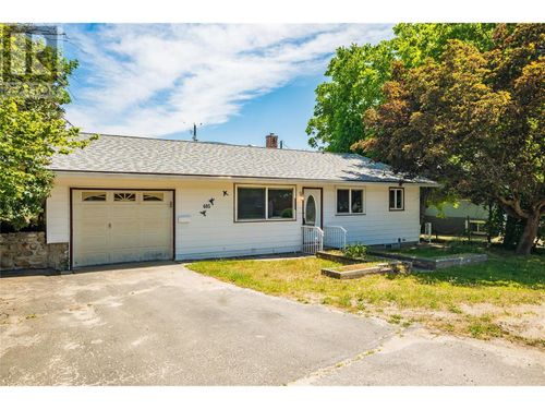 405 10th Ave, Castlegar, BC, V1N1K5 | Card Image