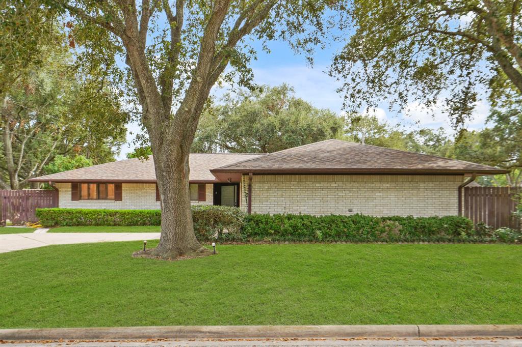 Humphrey Ln, El Campo, TX 77437